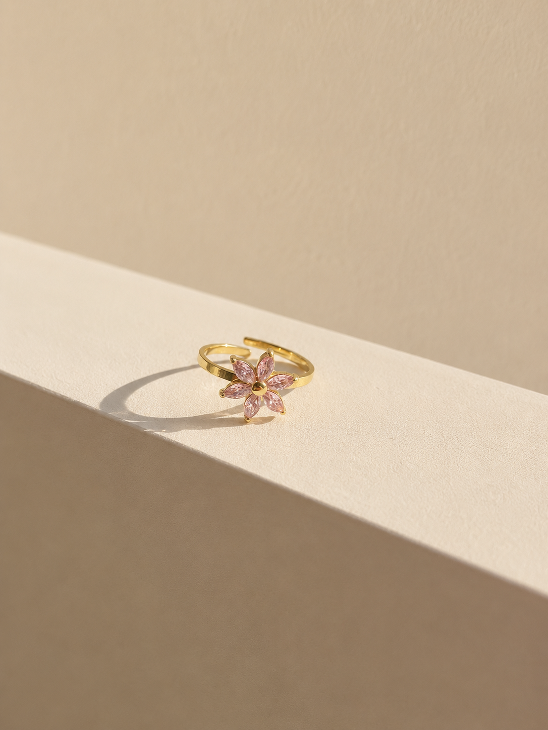 BAGUE FLEUR EN ACIER INOXYDABLE - FLORA