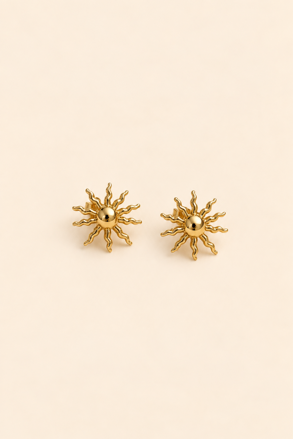 BOUCLE D’OREILLE EN ACIER INOXYDABLE PLAQUÉ OR - JEANNE